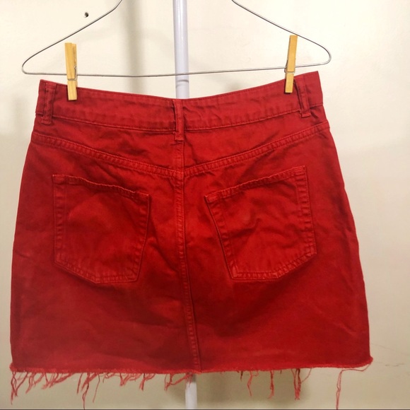 TOPSHOP MOTO Red Denim Button Skirt - Picture 4 of 5